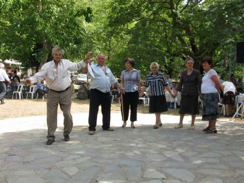 …έτος 2008… 8.9.08… ημέρα Δευτέρα… πανηγύρι του Μοναστηριού μας… της Ιεράς Μονής Γεννήσεως Θεοτόκου Σπινάσας (Νεράϊδας)…...