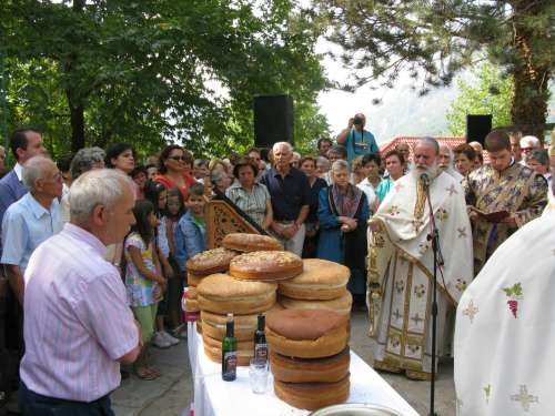 …έτος 2008… 8.9.08… ημέρα Δευτέρα… πανηγύρι του Μοναστηριού μας… της Ιεράς Μονής Γεννήσεως Θεοτόκου Σπινάσας (Νεράϊδας)…...