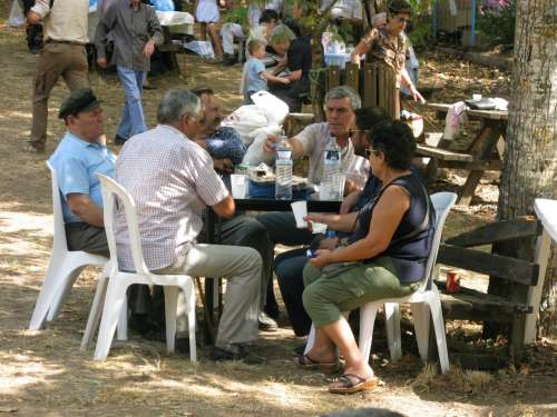 …έτος 2008… 8.9.08… ημέρα Δευτέρα… πανηγύρι του Μοναστηριού μας… της Ιεράς Μονής Γεννήσεως Θεοτόκου Σπινάσας (Νεράϊδας)…...